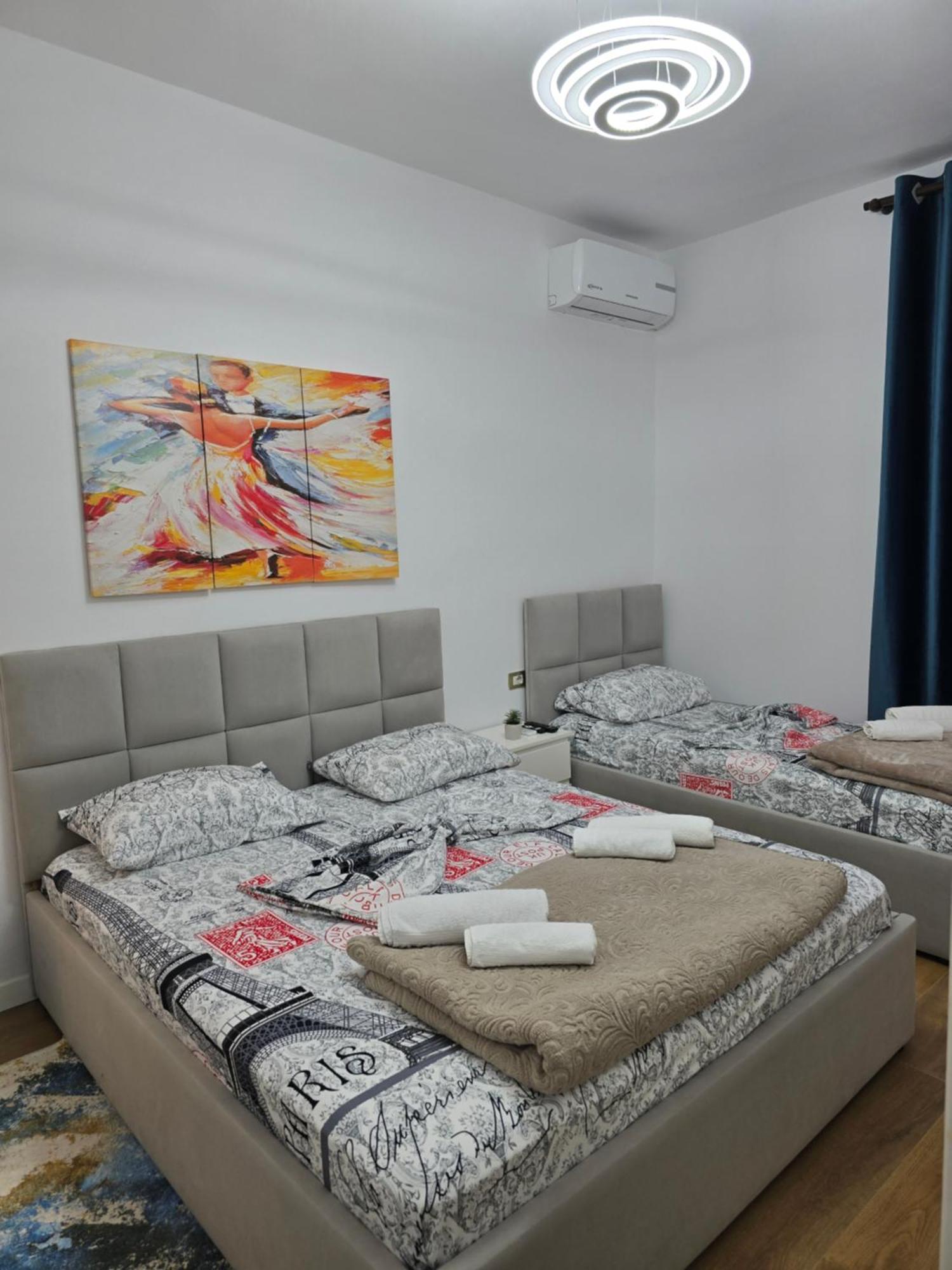 Ideal Home Shkodër Buitenkant foto
