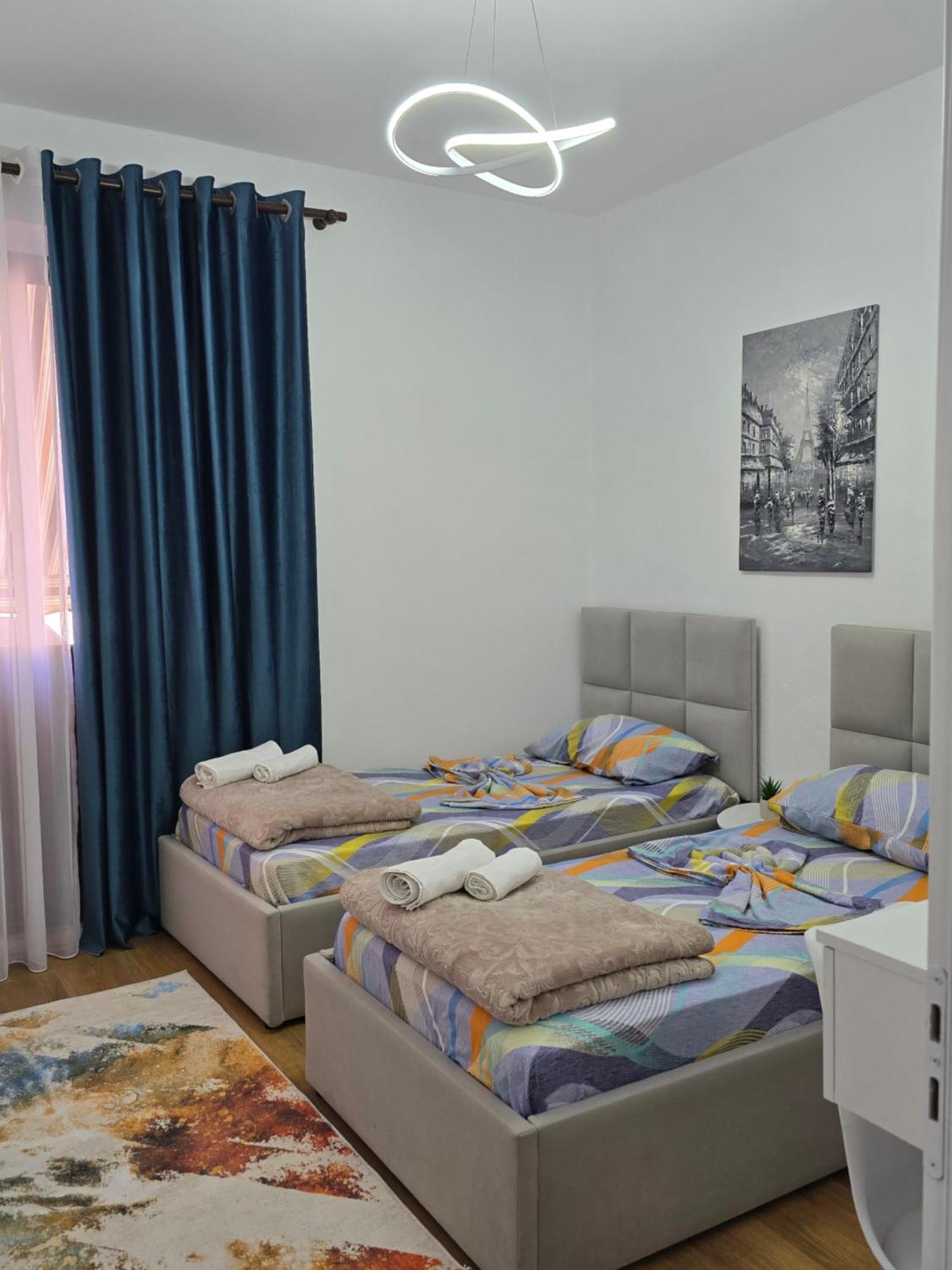 Ideal Home Shkodër Buitenkant foto